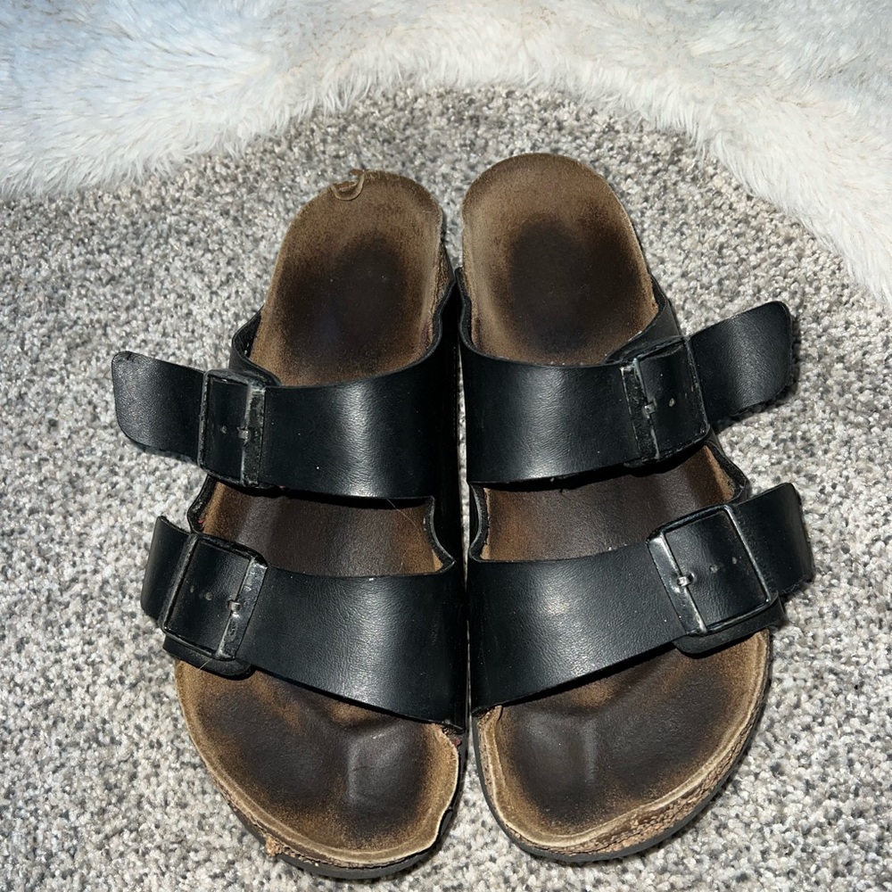Birkenstocks black 🥰
